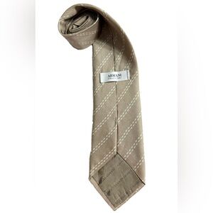 Armani Collezioni 100% Silk Beige Diagonal Stripe Tie Made in Italy
